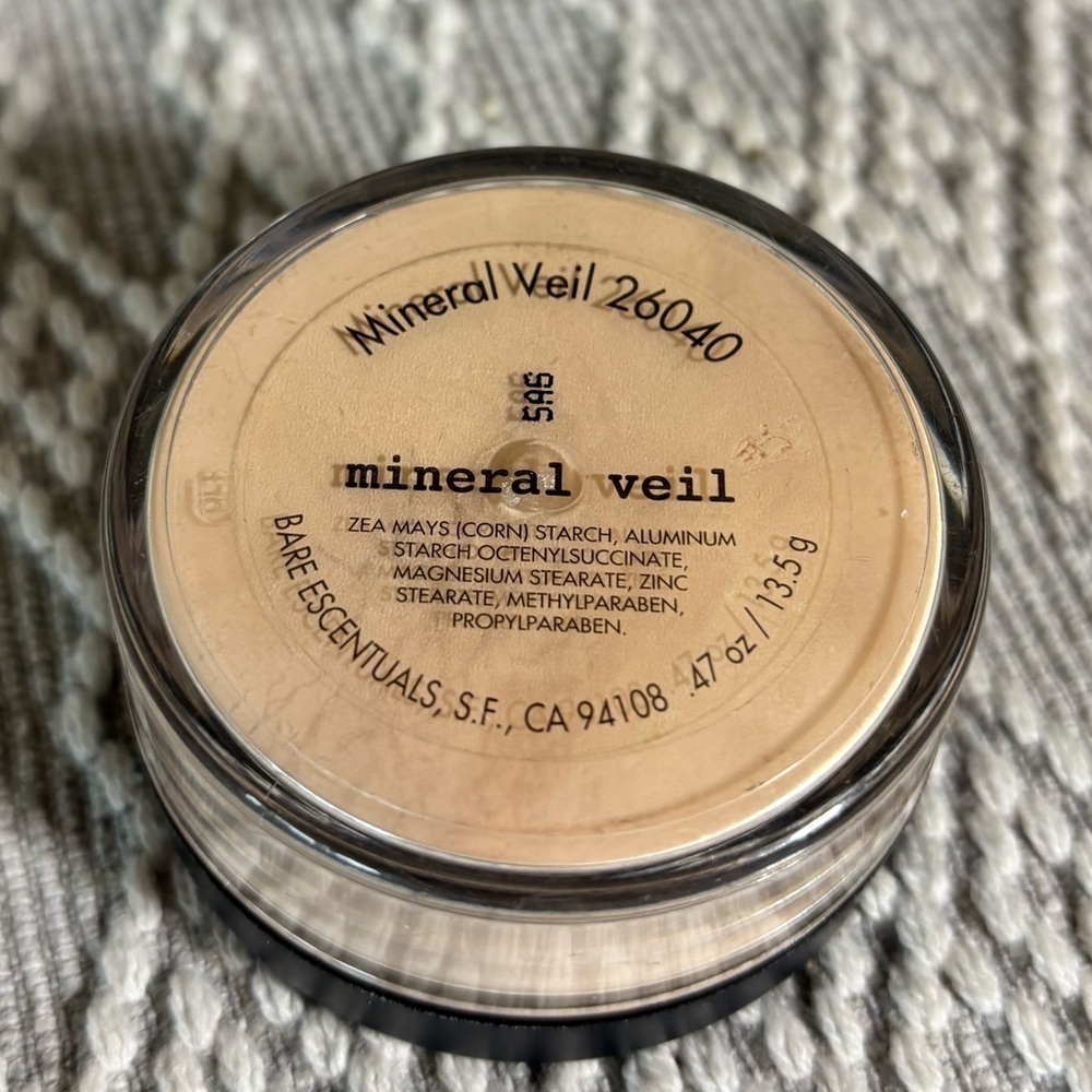 Vtg Bare Minerals Mineral‎ Veil Powder #26040, .47 oz (large) Factory sealed.